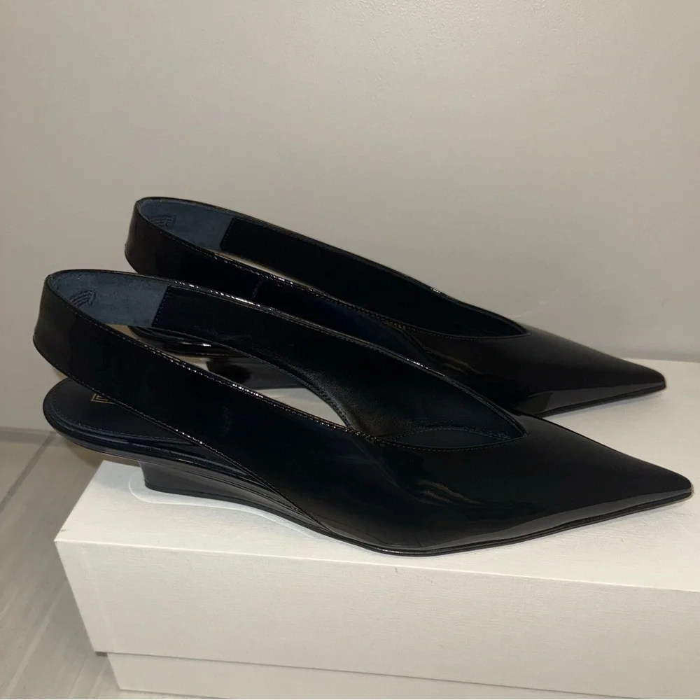 Toteme Wedge Slingback Pumps, 39, Black - Picture 5 of 14